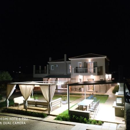 Rose Maisonette Razáta Екстериор снимка