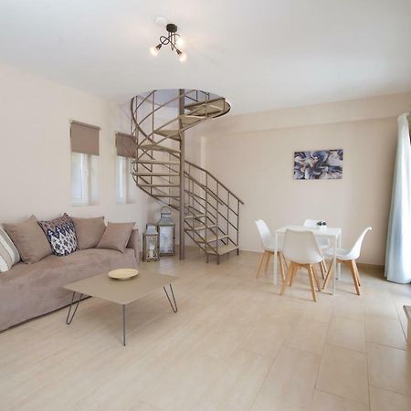 Rose Maisonette Razáta Екстериор снимка