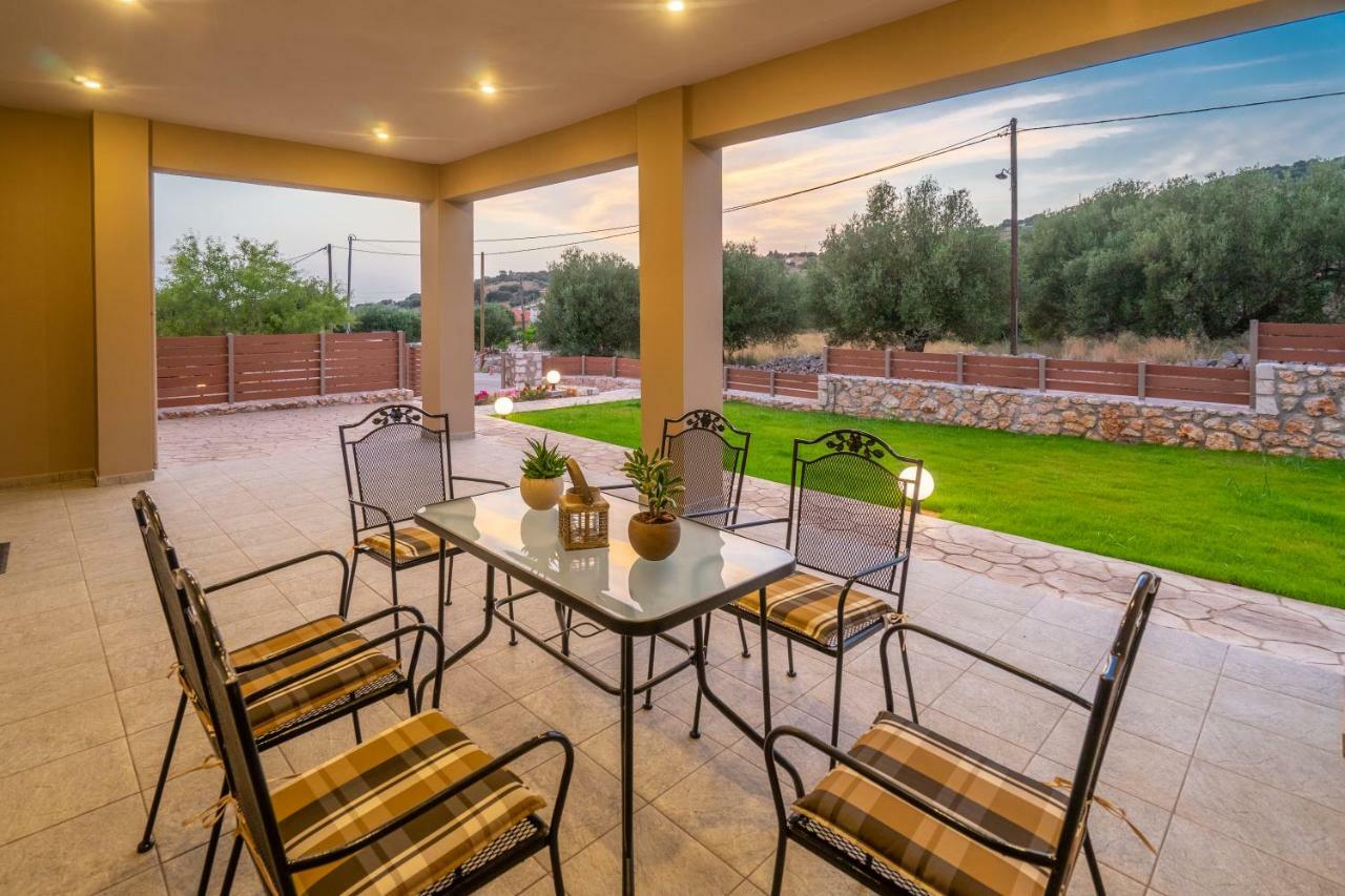 Rose Maisonette Razáta Екстериор снимка